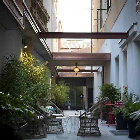 Aqua Apartments-3