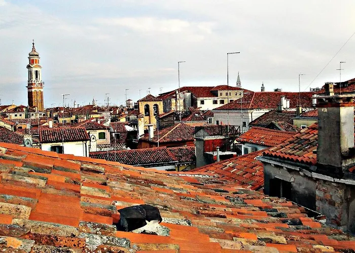 Venice Apartments